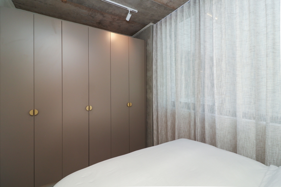 1 Bedroom Property for Sale in Sea Point Western Cape